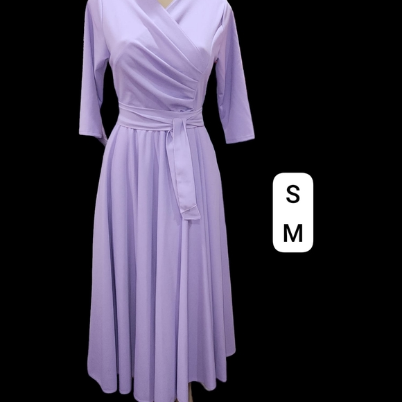 Dresses 👗 - Picture 2 of 7